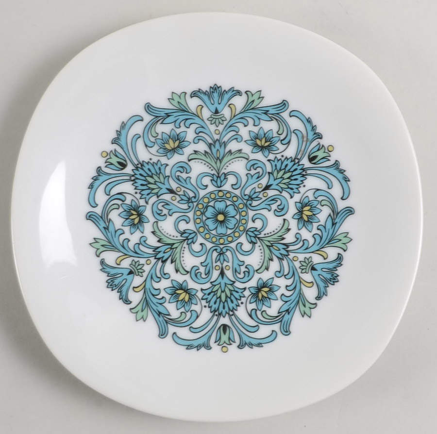 Maria Salad Plate by Fashion Manor-1