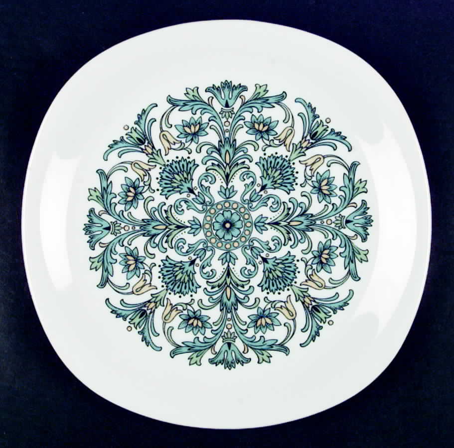 Maria Dinner Plate by Fashion Manor-1