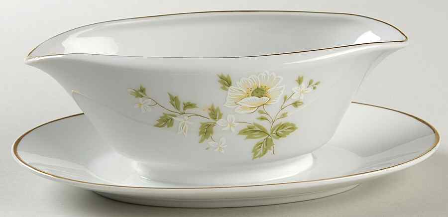 Summertime Gravy Boat with Attached Underplate by Fashion Manor-1