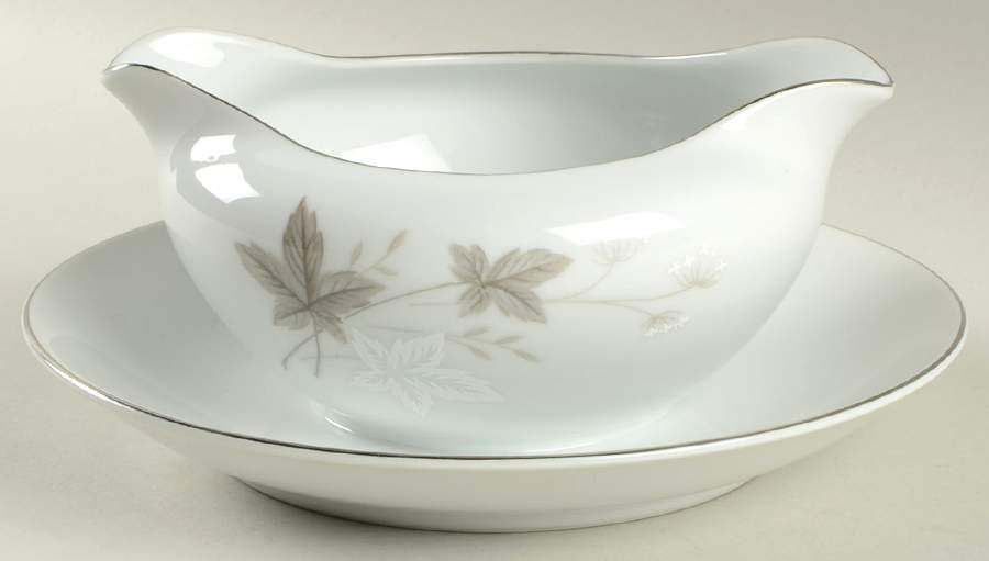 Suzanne Gravy Boat with Attached Underplate by Fashion Manor-1