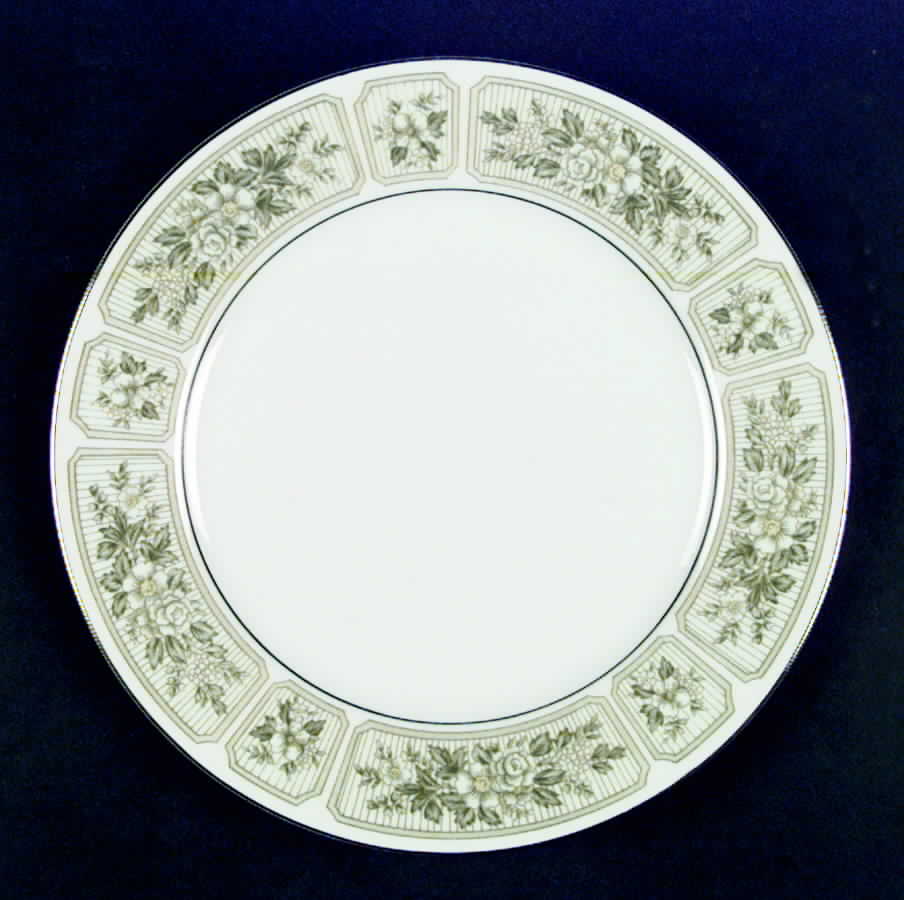 Vanessa Dinner Plate by Fashion Manor-1