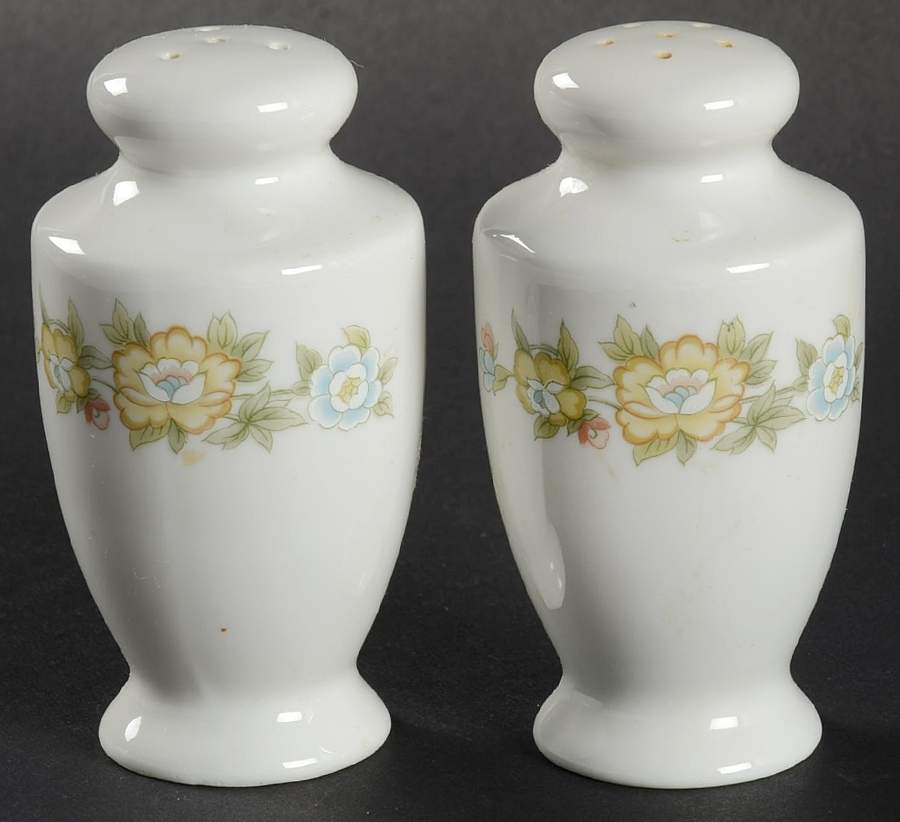 Ashley Salt & Pepper Set by Fashion Royale-1