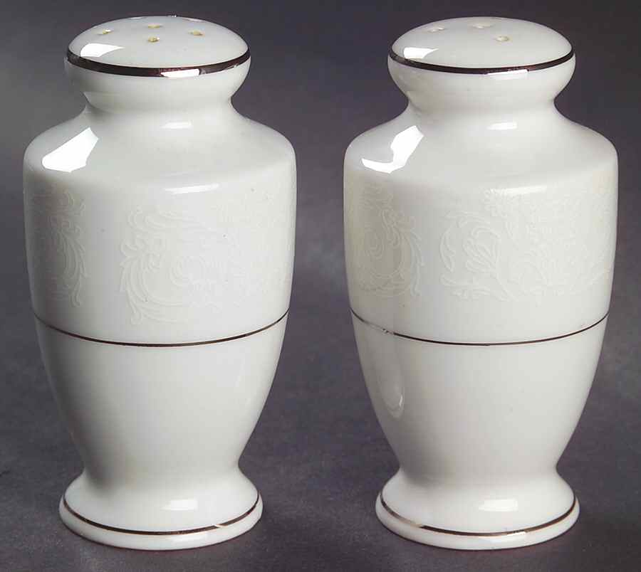 Fascination Salt & Pepper Set by Fashion Royale-1