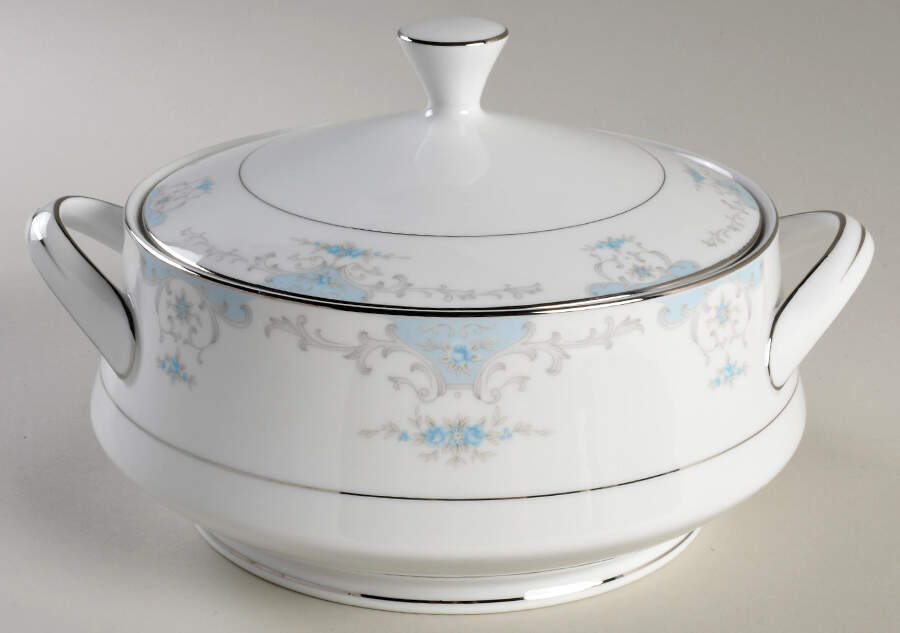 Heirloom Round Covered Vegetable by Fashion Royale-1