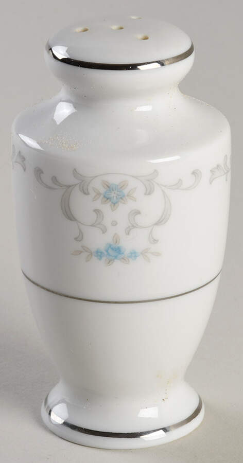 Heirloom Salt Shaker by Fashion Royale-1