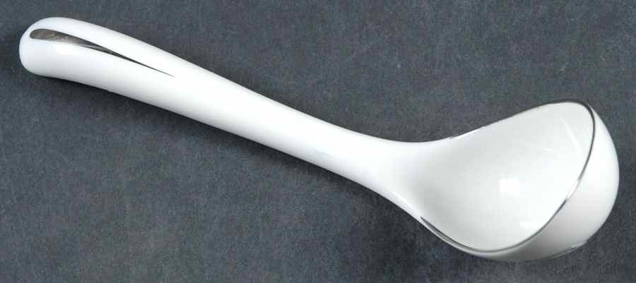 Heirloom Gravy Ladle Solid Piece by Fashion Royale-1