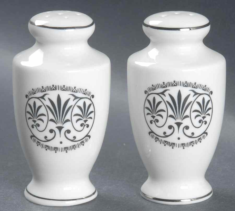 Madrid Salt & Pepper Set by Fashion Royale-1