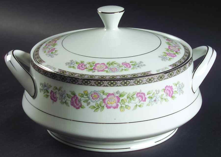 Rhapsody Round Covered Vegetable by Fashion Royale-1