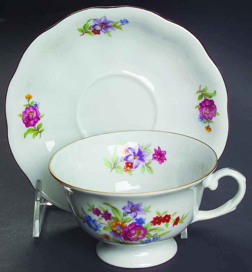 Meisen Flower Footed Cup & Saucer Set by Favolina-Karolina-1