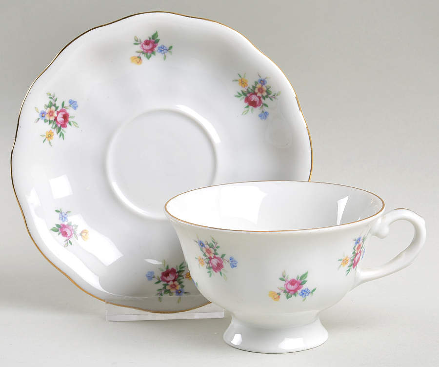 Julia Footed Cup & Saucer Set by Favolina-Karolina-1