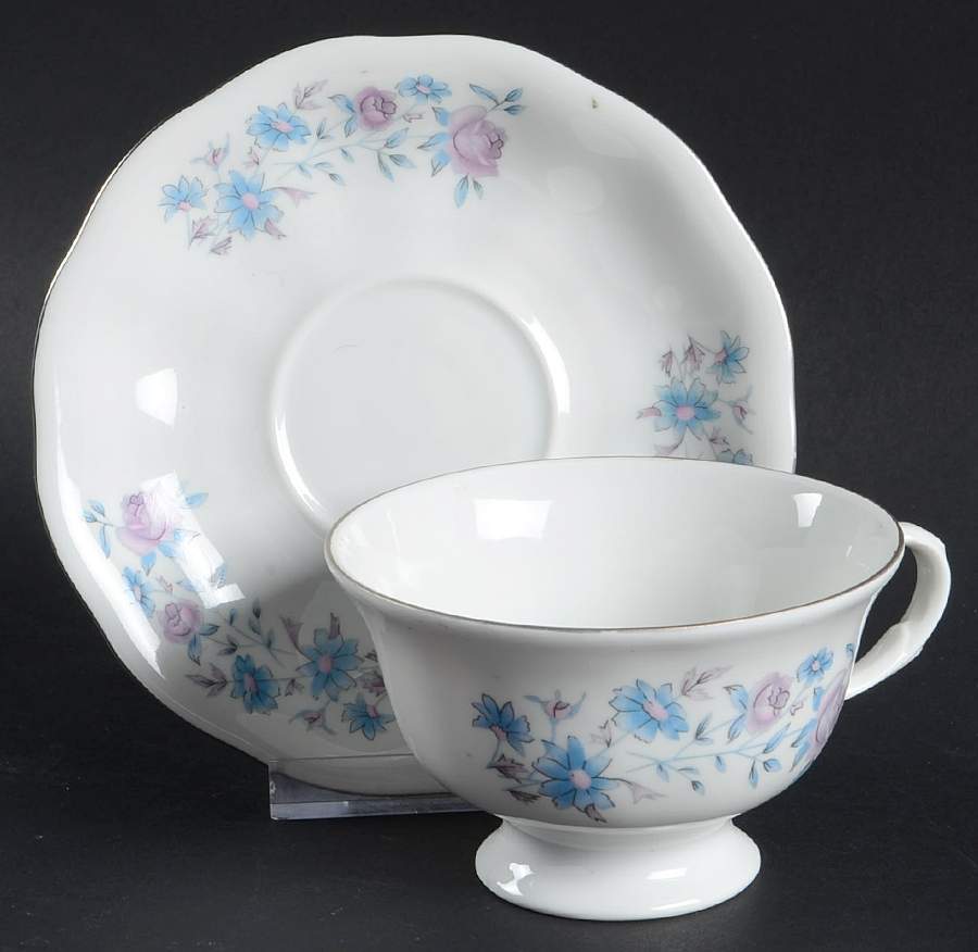 Gloria Footed Cup & Saucer Set by Favolina-Karolina-1