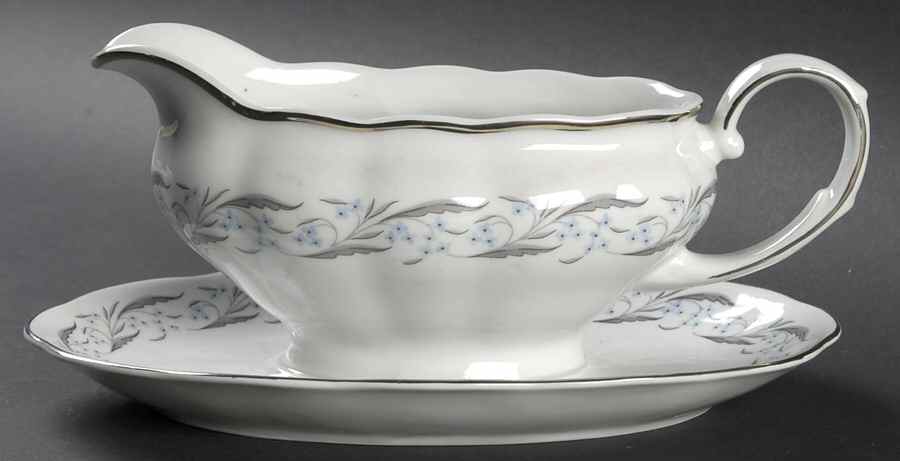 Harmony (Platinum Trim) Gravy Boat with Attached Underplate by Favolina-Karolina-1