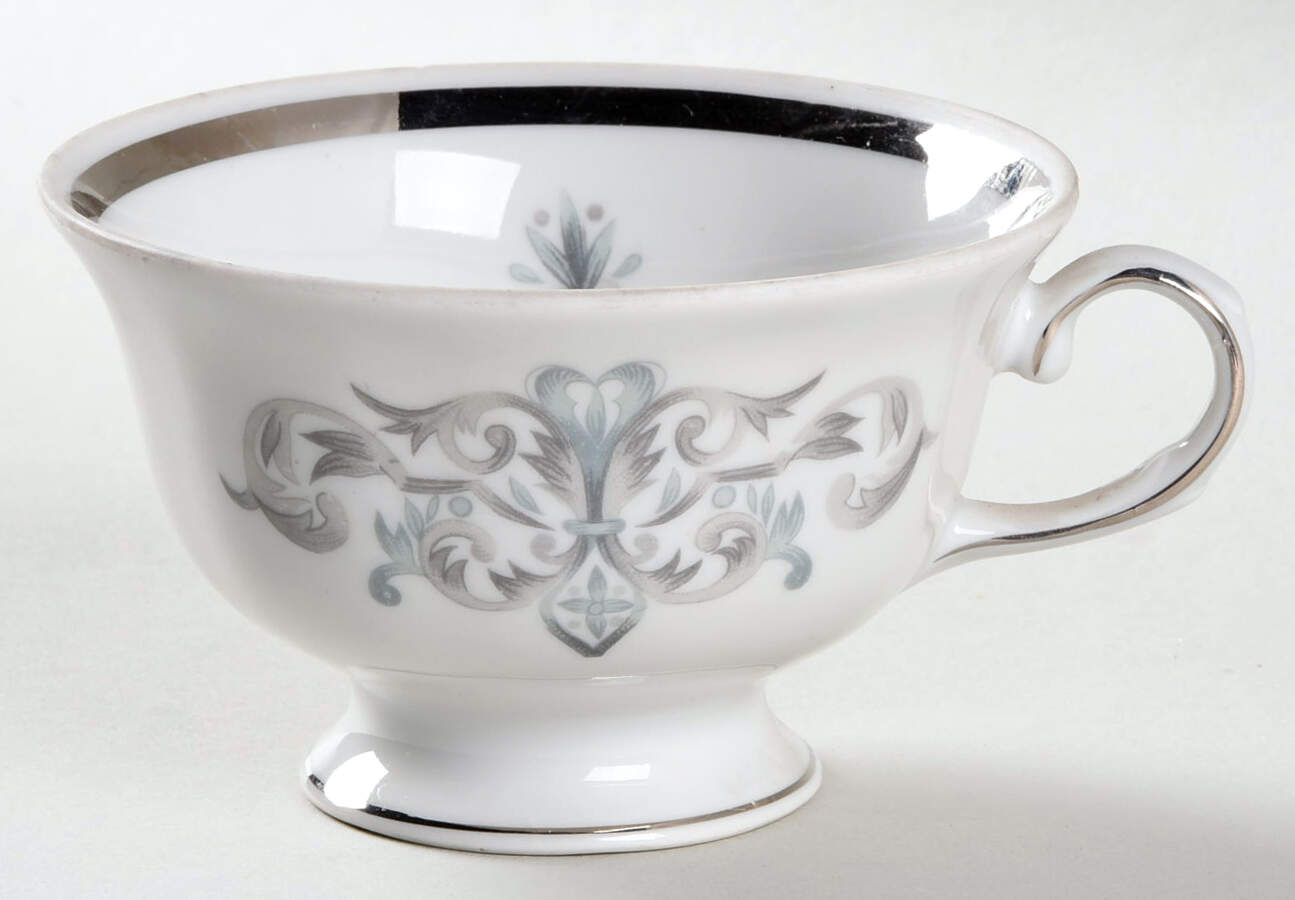 Tempo (Scallop) Footed Cup by Favolina-Karolina-1