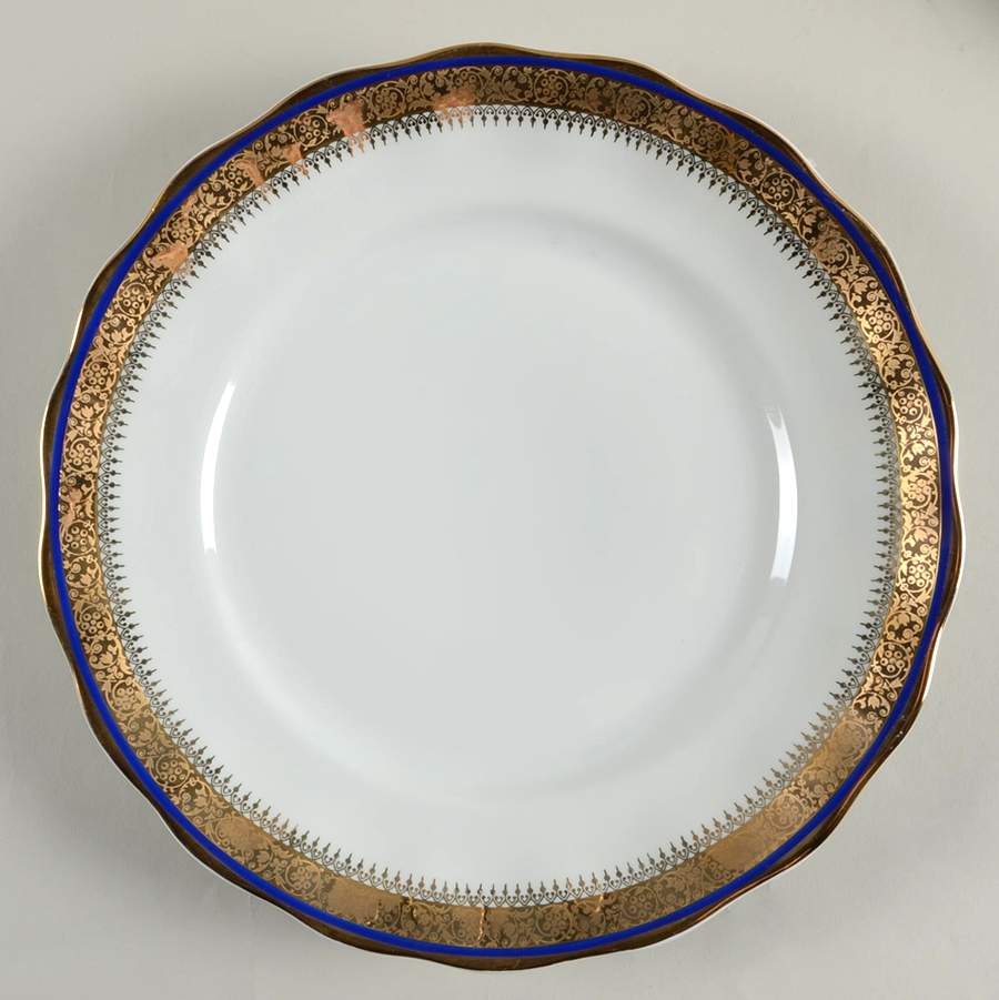 Van Cortland Dinner Plate by Favolina-Karolina-1