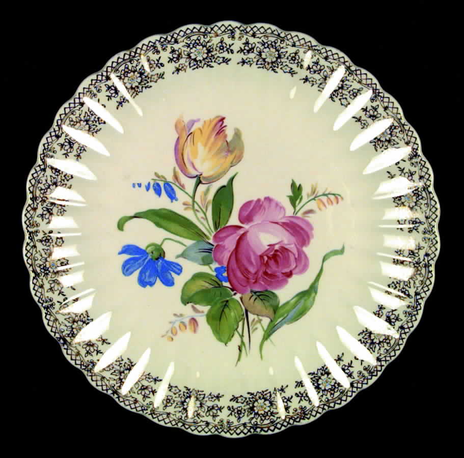 Sharon Dinner Plate by Fairbanks Ward-1