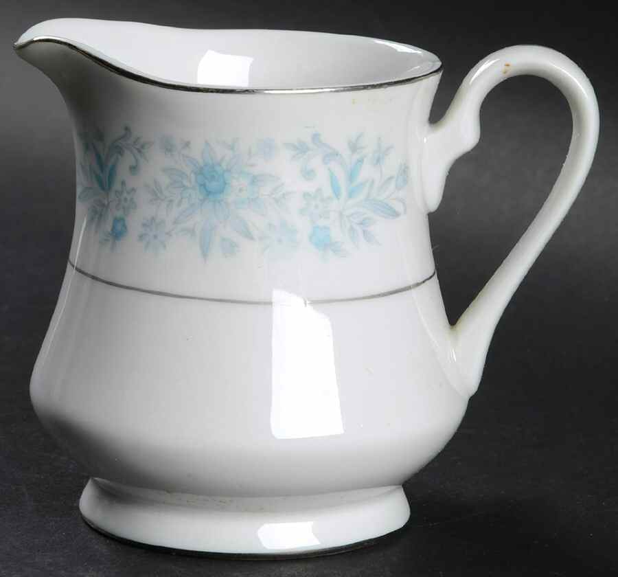 FCC37 Creamer by Fine China of China-1