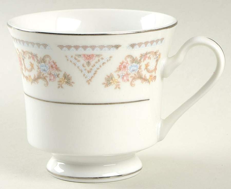 SIV8 Footed Cup by Silverie-1