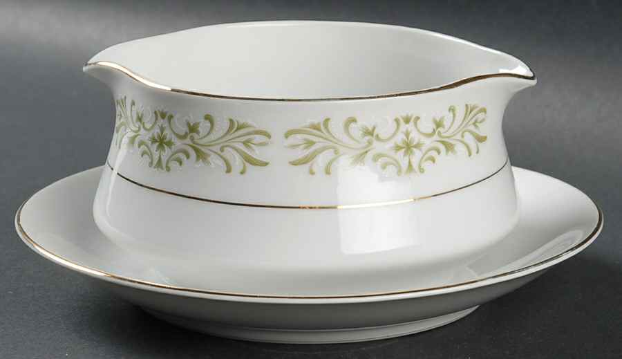Allegro Green Gravy Boat with Attached Underplate by Gambles Import-1