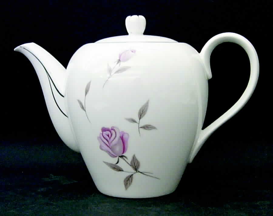 Argent Coffee Pot & Lid by Fine China of China-1