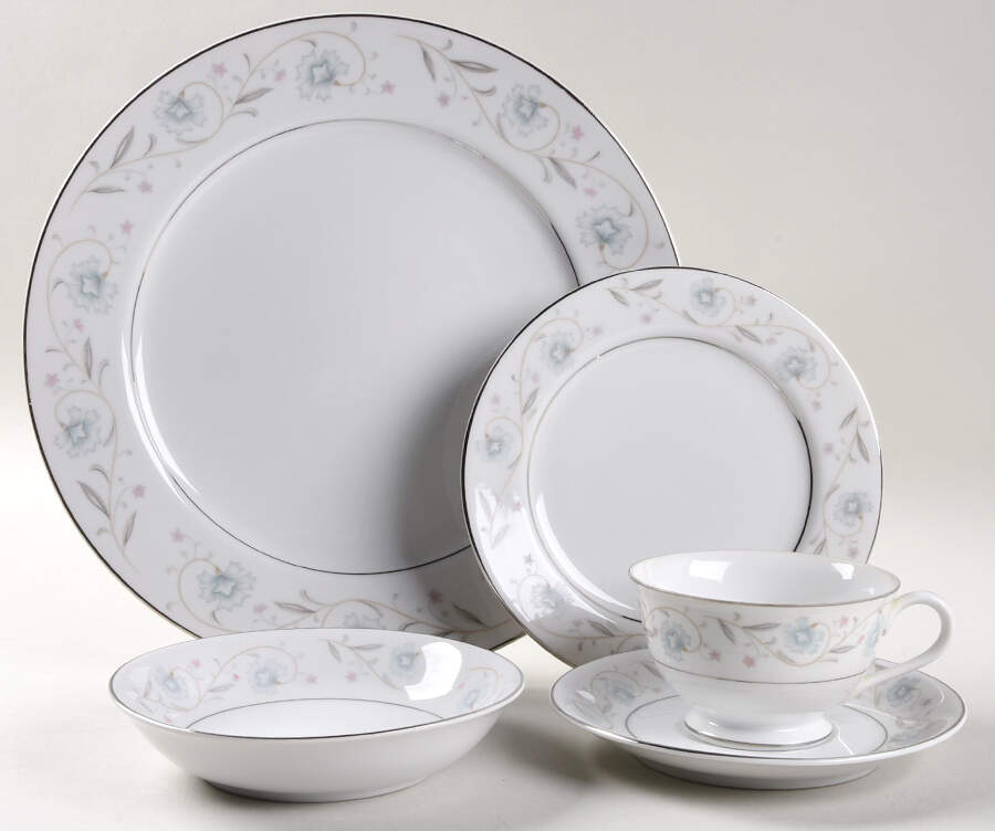 English Garden (Platinum) 40  Piece Estate Set by Fine China of Japan-1