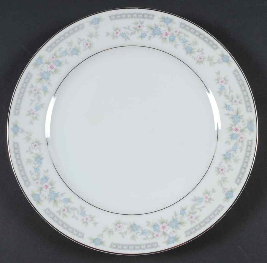 Floris Dinner Plate by Fine China of Japan-1