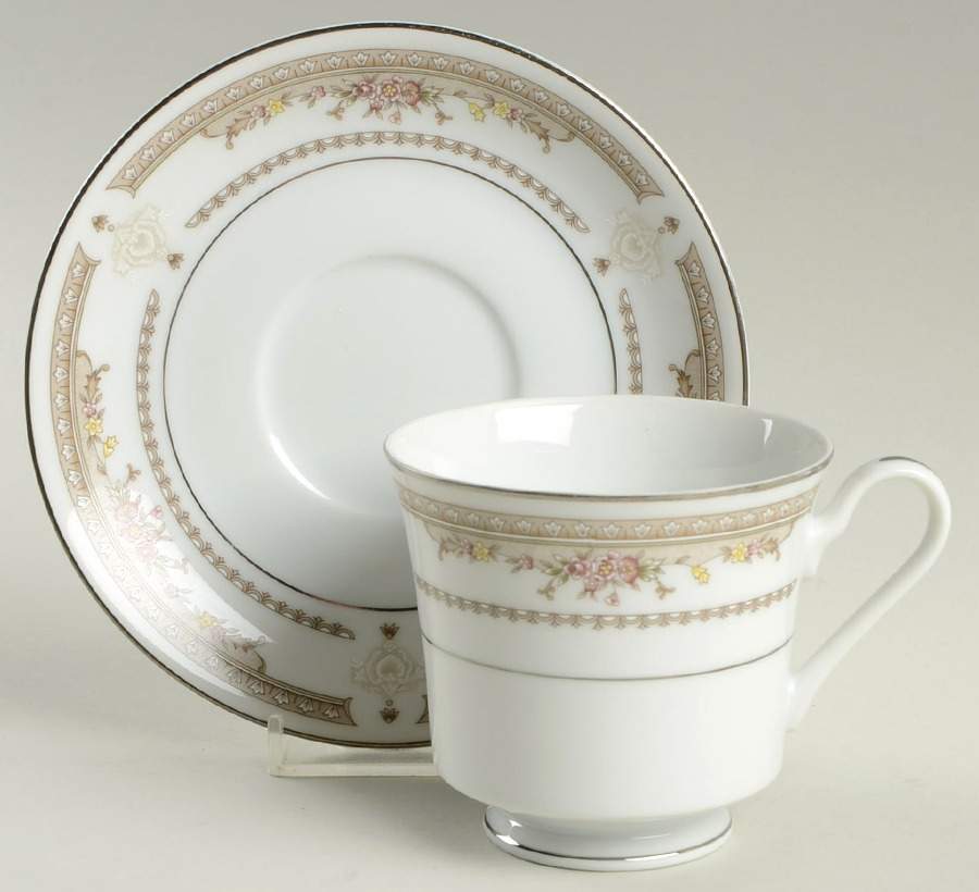 Fontaine Footed Cup & Saucer Set by Fine China of Japan-1