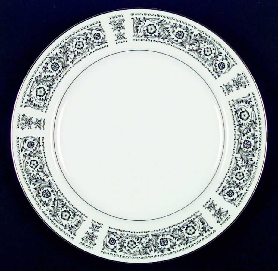 Intrigue Dinner Plate by Fine China of Japan-1