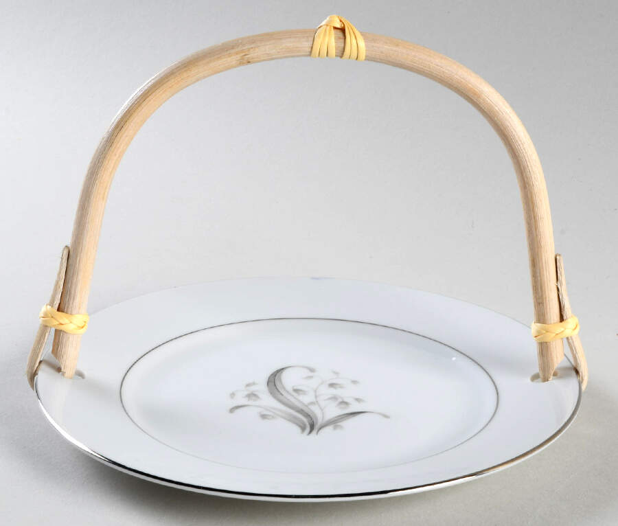 Lily of The Valley 5 3/8"-5 5/8" Bamboo Handled Serving Plate  HC by Fine China of Japan-1