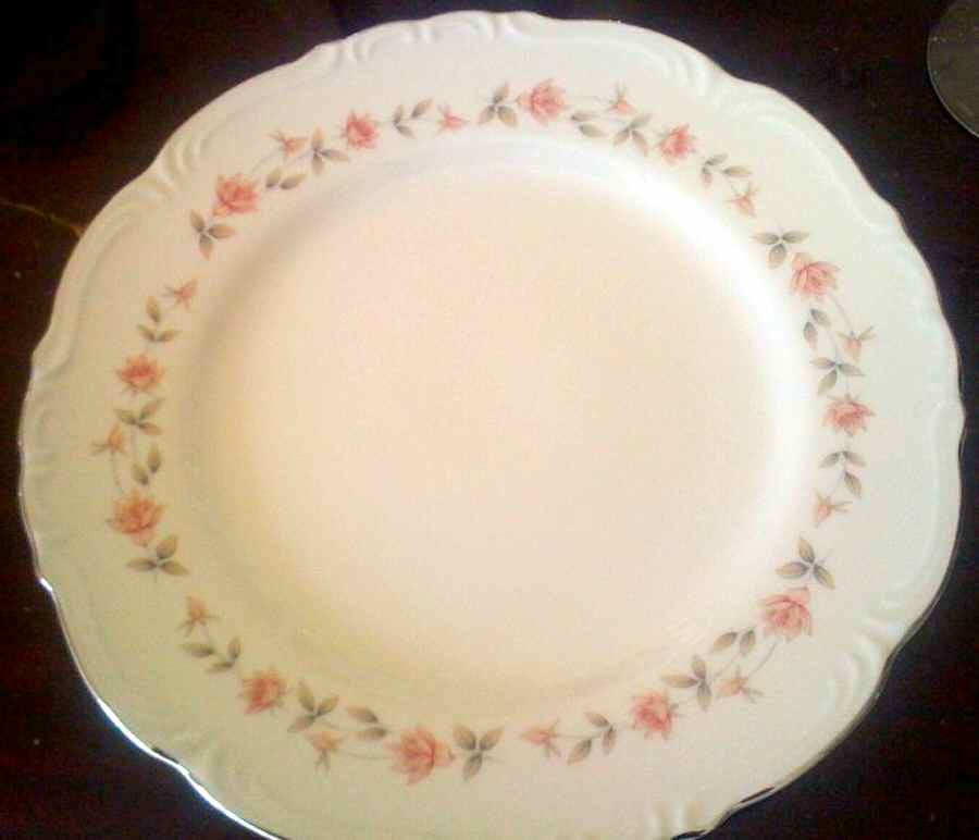 Norene Dinner Plate by Fine China of Japan-1