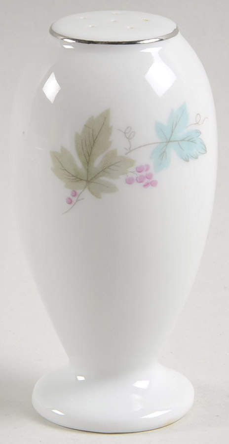 Vintage Pepper Shaker by Fine China of Japan-1