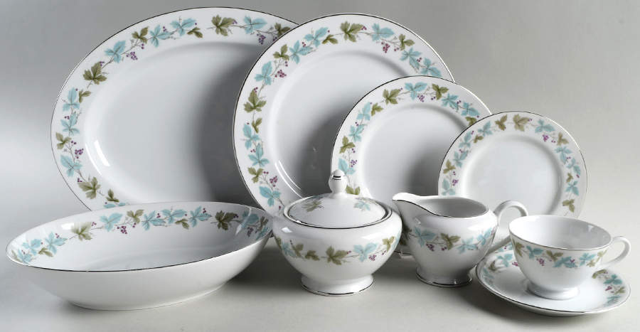 Vintage 45 Piece Starter Set by Fine China of Japan-1