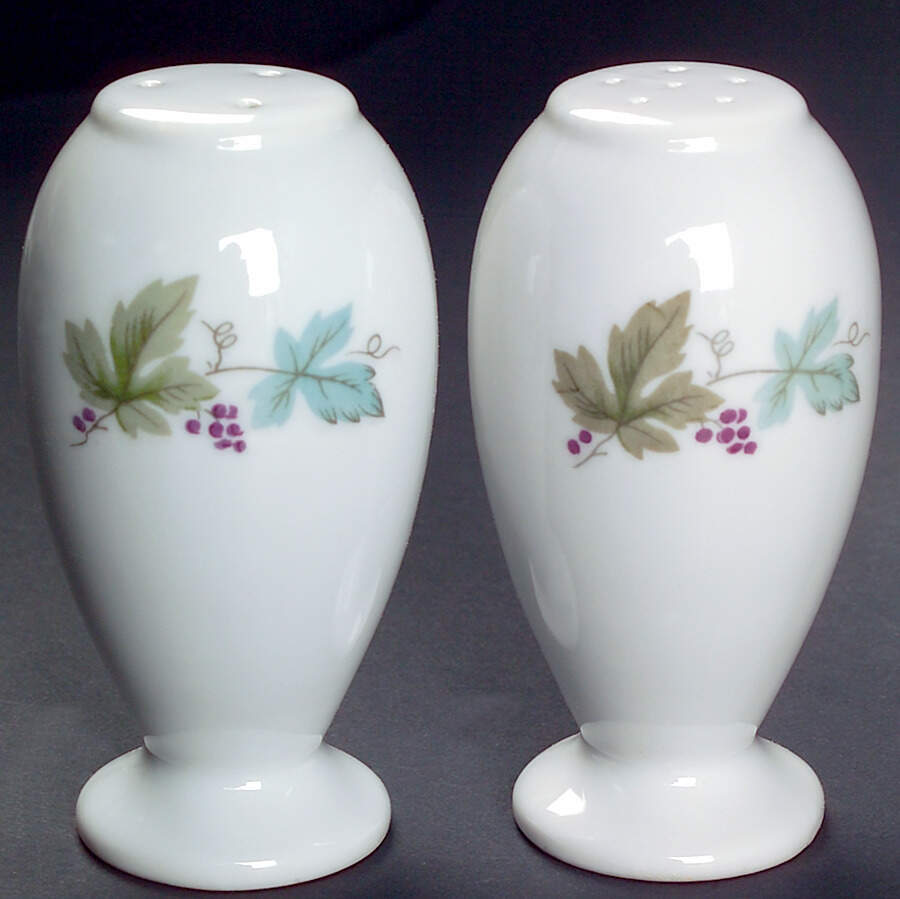 Vintage Salt & Pepper Set by Fine China of Japan-1