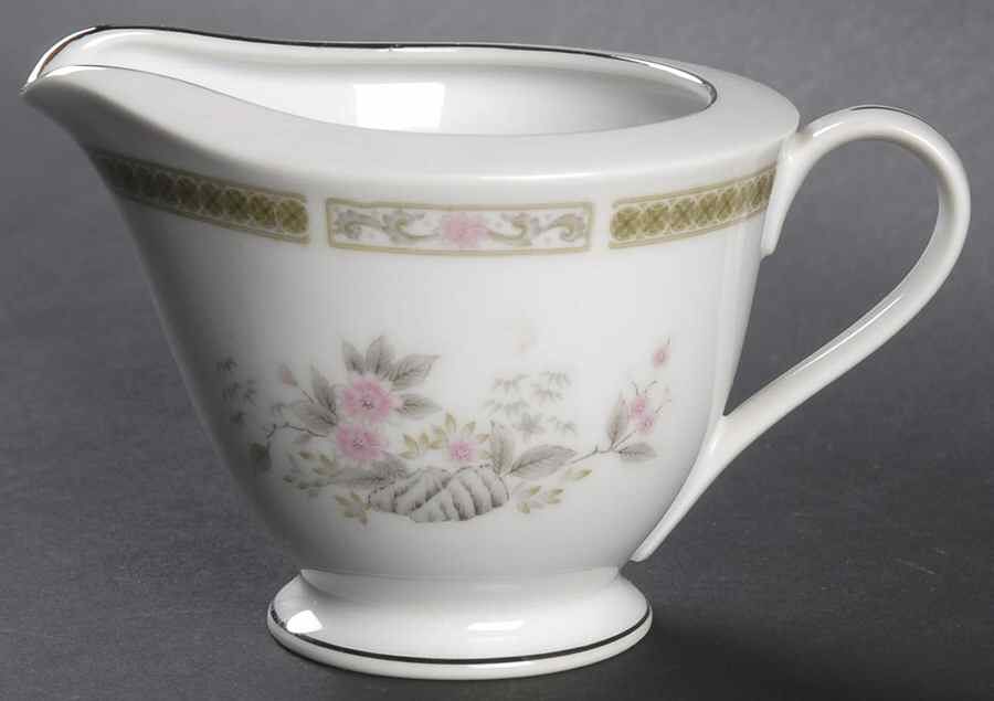 Woodsong Creamer by Fine China of Japan-1