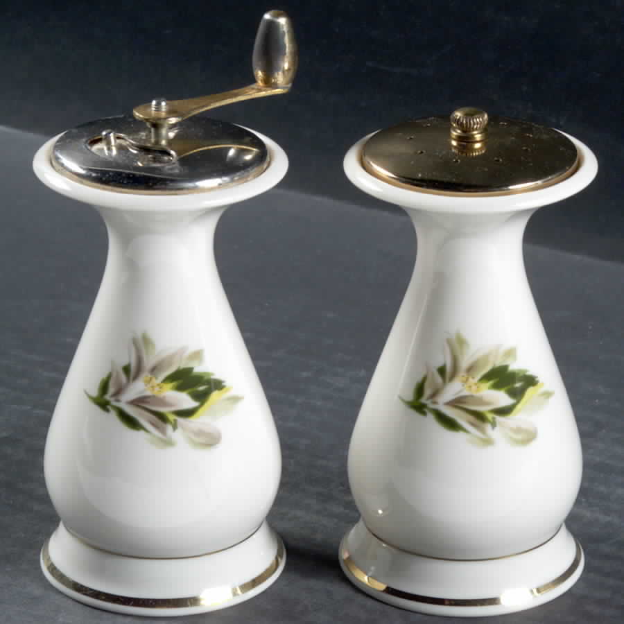 Orange Blossom & Gardenia Salt Mill & Pepper Mill Set by Fine Arts-1