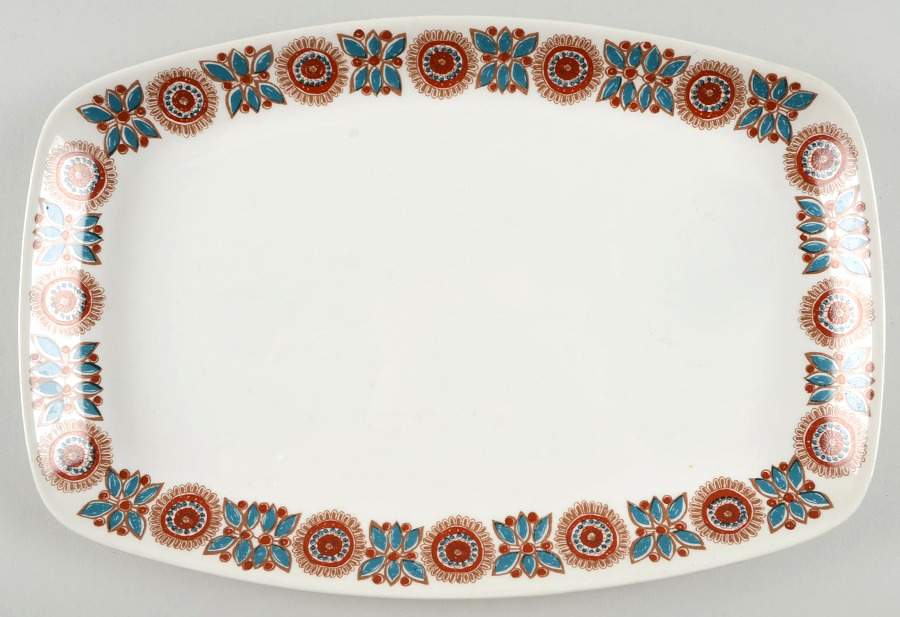 Astrid 13" Oval Serving Platter by Figgjo (Norway)-1