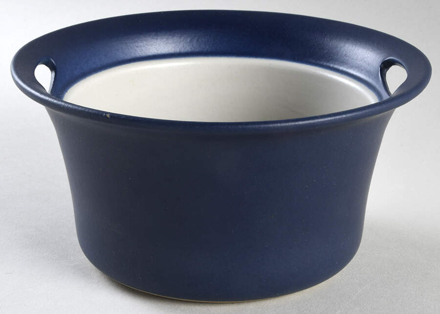 Turi Gramstad Oliver 1 Qt Round Casserole No Lid by Figgjo (Norway)-1