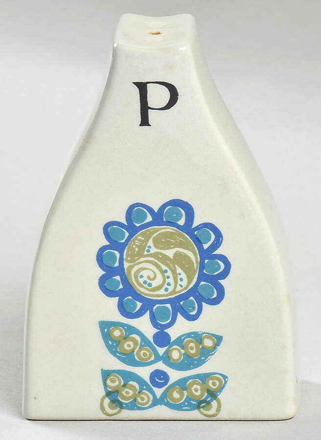 Turi Gramstad Oliver Pepper Shaker by Figgjo (Norway)-1