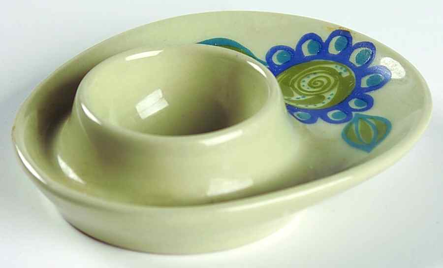 Turi Gramstad Oliver Egg Holder by Figgjo (Norway)-1