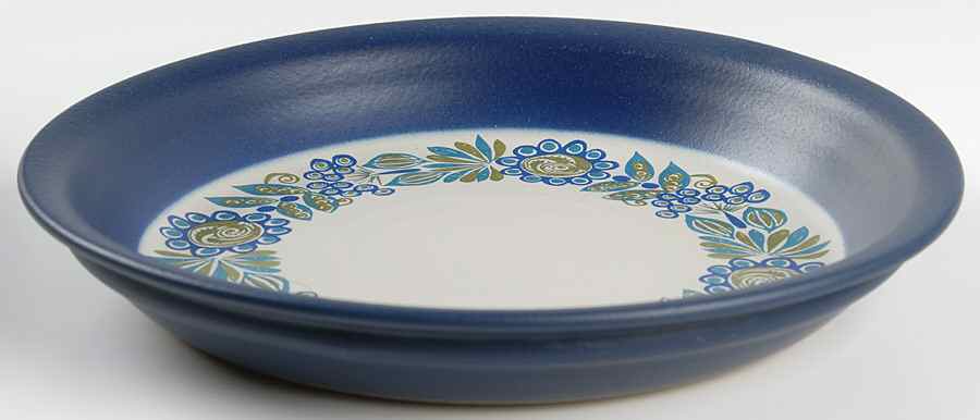 Turi Gramstad Oliver 10" Pie Baking Plate by Figgjo (Norway)-1