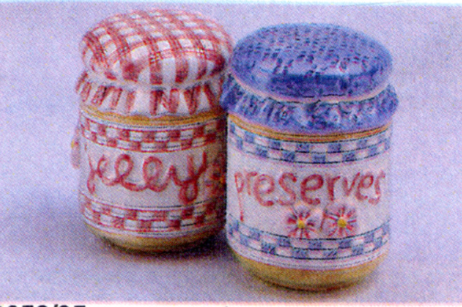 Apple Delight Figural Salt and Pepper by Fitz & Floyd-1