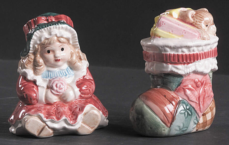 Christmas Quilt Figural Salt & Pepper Set by Fitz & Floyd-1