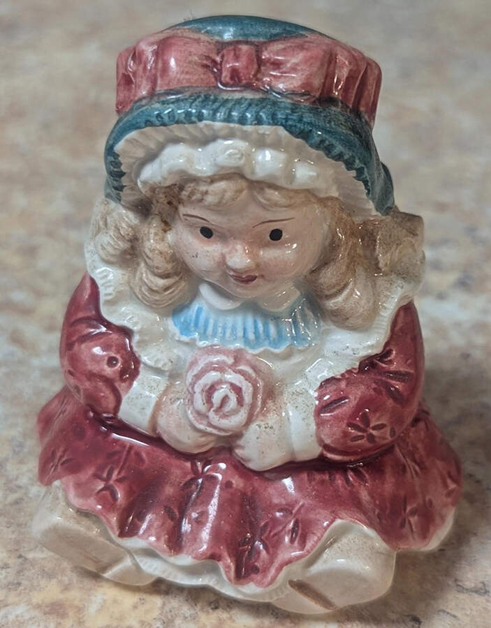 Christmas Quilt Figural Pepper Shaker by Fitz & Floyd-1