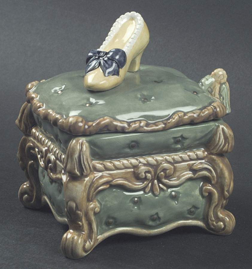 Cinderella Sugar Bowl & Lid by Fitz & Floyd-1