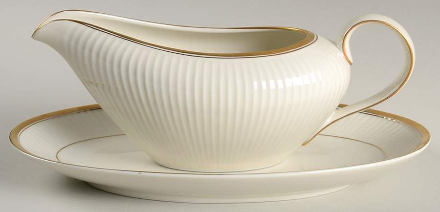 Classique d'Or Buff Gravy Boat & Underplate/Relish by Fitz & Floyd-1