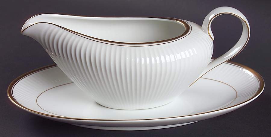 Classique d'Or White (Gold Ring, Verge and Trim) Gravy Boat & Underplate/Relish by Fitz & Floyd-1