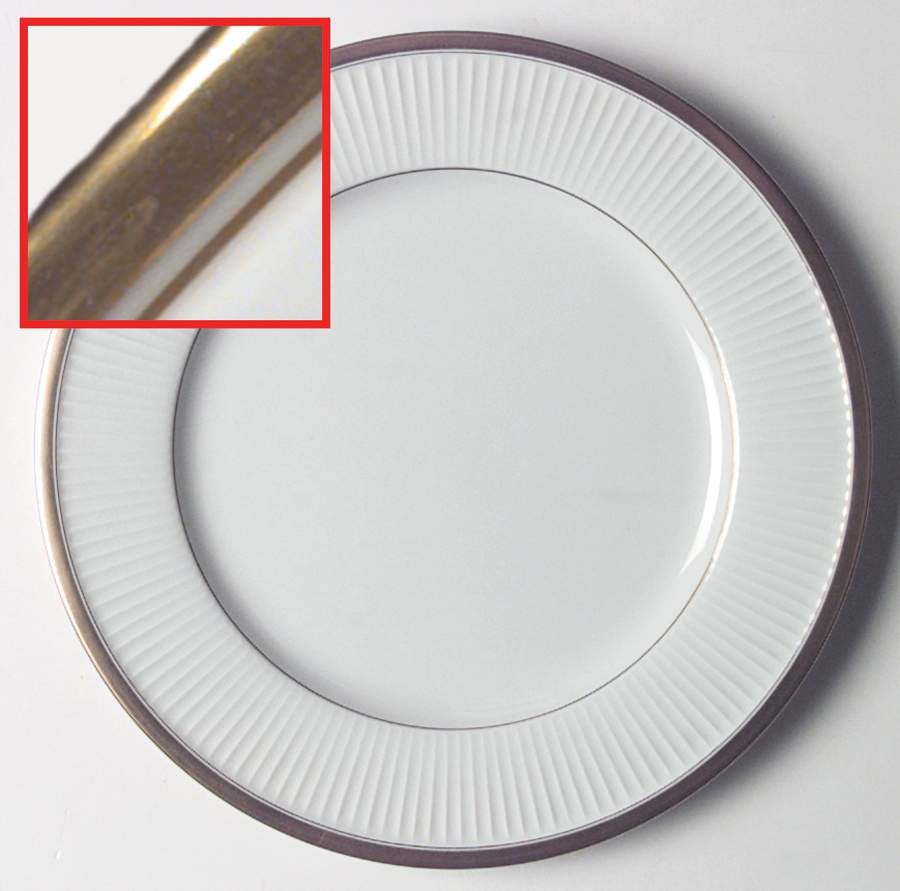 Classique d'Or White (Gold Ring, Verge and Trim) Dinner Plate by Fitz & Floyd-1