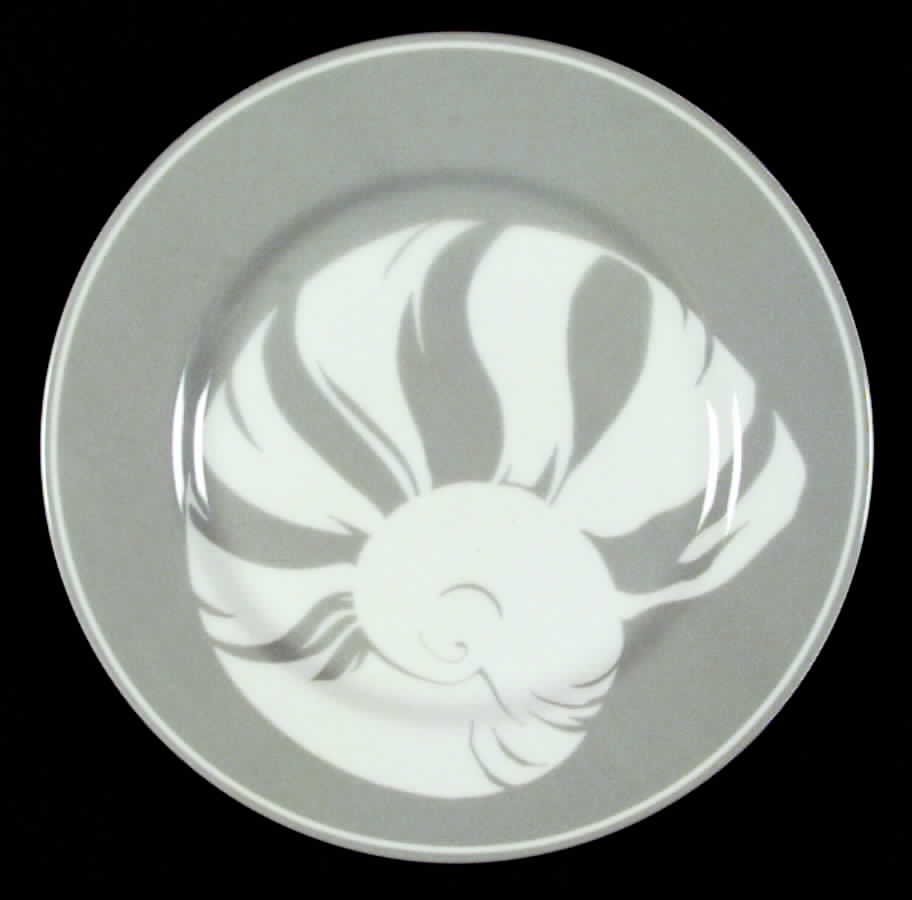Coquille Blanche Dinner Plate by Fitz & Floyd-1