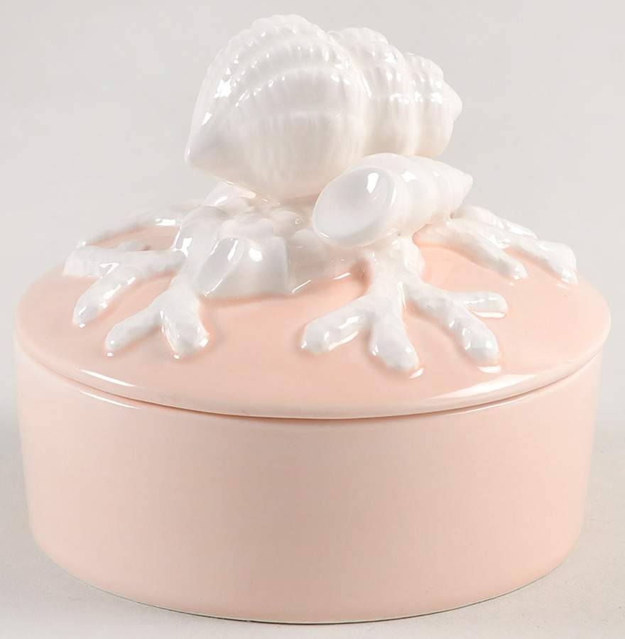 Coquille Sculptred Round Box with Lid by Fitz & Floyd-1