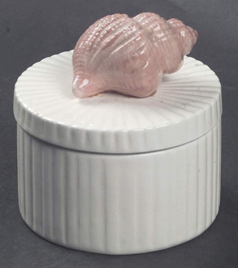 Coquille 2" Round Box & Lid by Fitz & Floyd-1