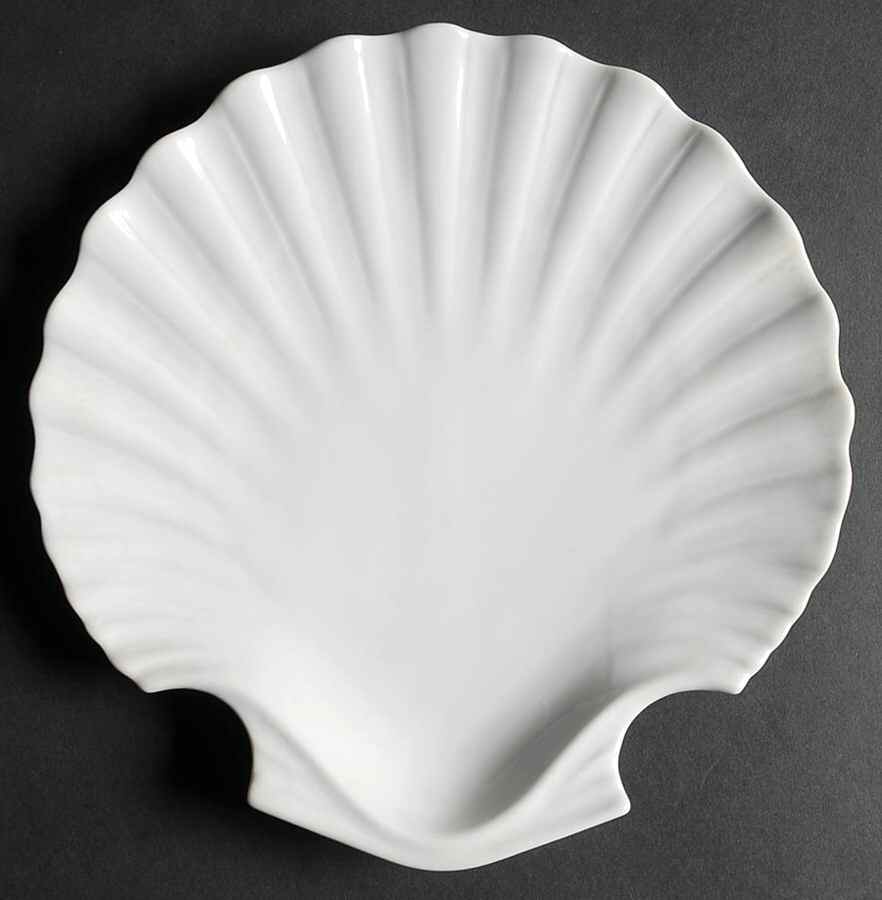 Coquille Shell Shaped Salad Plate by Fitz & Floyd-1